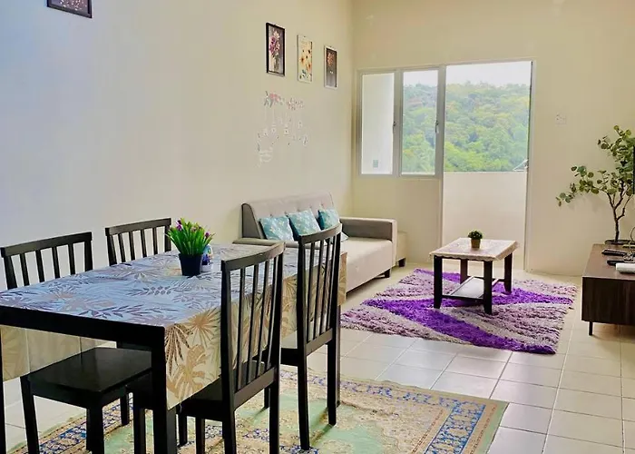 Indah Homestay